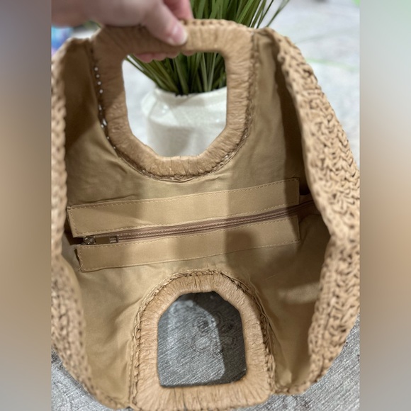 Ramla Natural Straw Half-Moon Bag With Woven Texture Wooden Handle Bohemian NEW - Picture 4 of 7